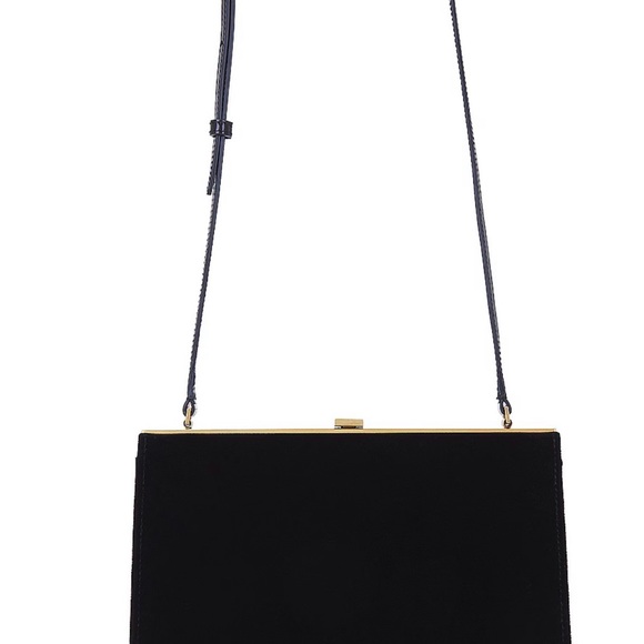 Large Gaia Shoulder Bag In Black - Picture 2 of 3